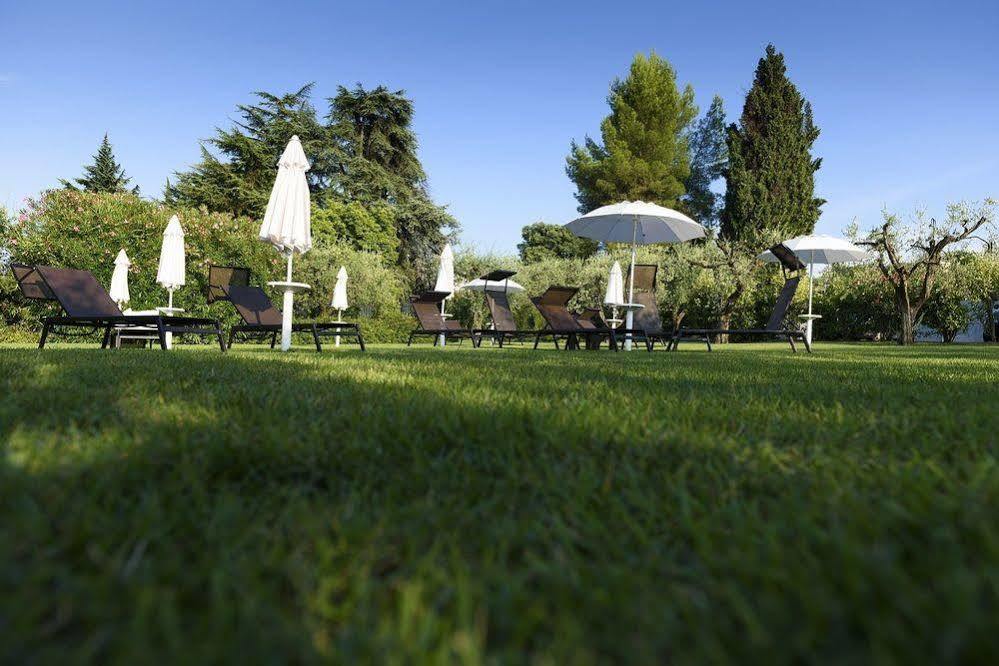 Bella Hotel & Restaurant With Private Dock For Mooring Boats San Felice del Benaco Exterior foto